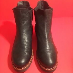 STUART WEITZMAN ALL WEATHER BLACK BOOTS